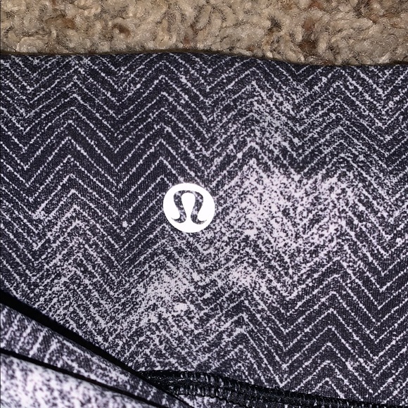 lululemon athletica Gray Patterned Leggings - Picture 3 of 8